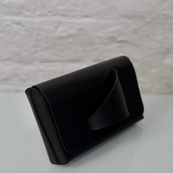 The Clutch in Satin Black Leather - glove clutch, handcrafted, stunning! - Picture 6 of 16